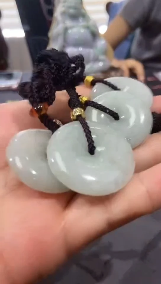 翡翠未镶嵌颈饰吊坠