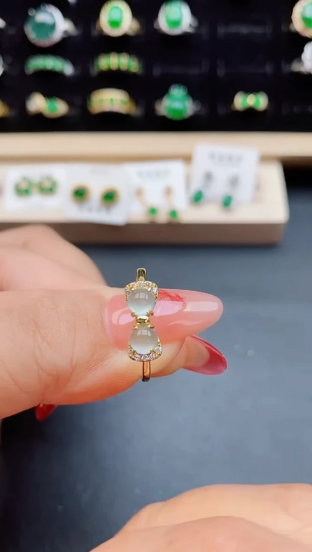 【闪购商品】翡翠戒指银S925镶嵌12121