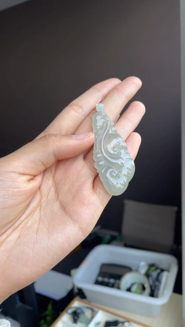 吊坠(不含链)未镶嵌翡翠天然缅甸A货翡翠