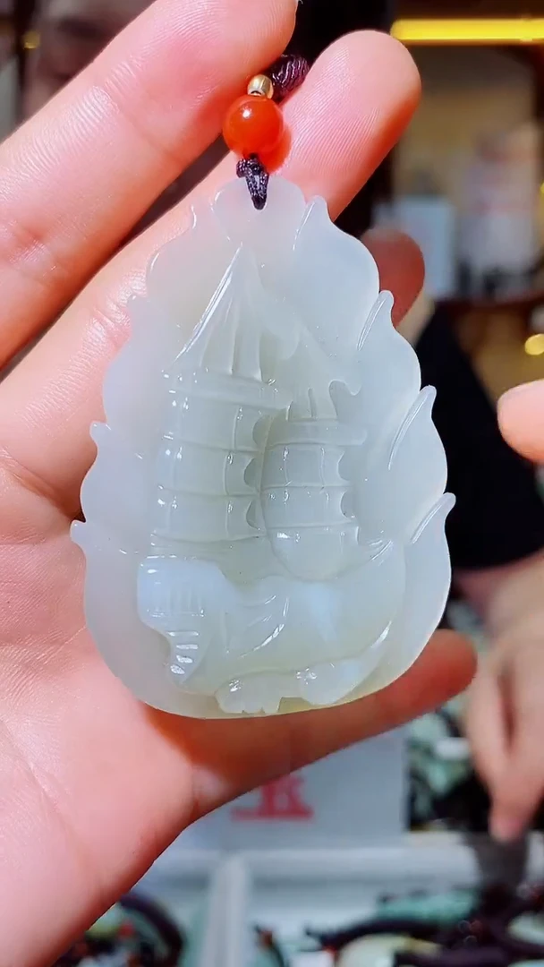和田玉未镶嵌颈饰1