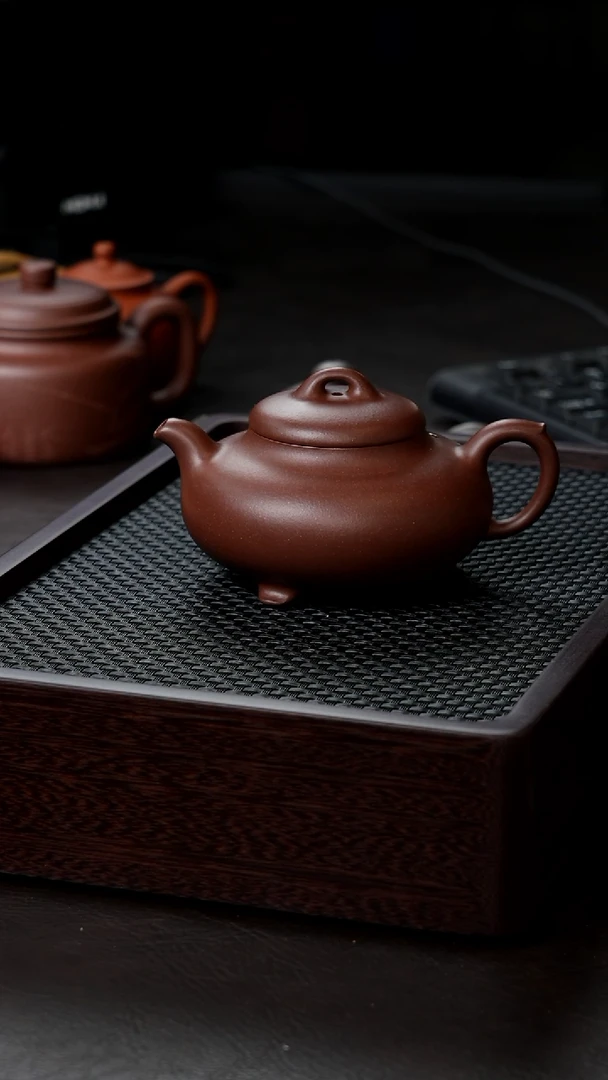 茶壶紫砂紫泥横云半手190