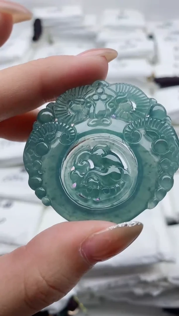 颈饰未镶嵌翡翠8