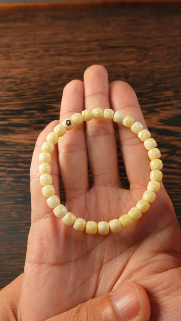 【闪购商品】蜜蜡手链未镶嵌2563/6.5mm黑金标手串