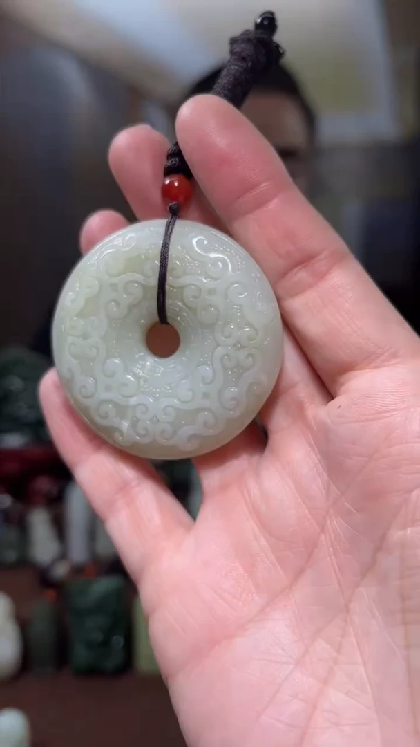 颈饰未镶嵌和田玉`