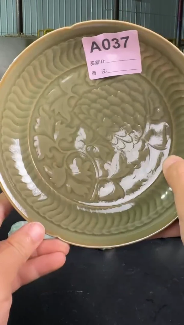耀州窑仰山塔式牡丹微瑕一对037