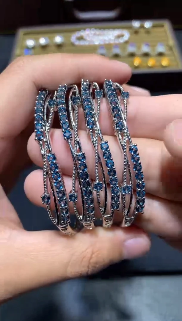 未镶嵌托帕石半镯T75【多样性发其一】