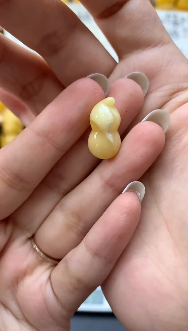 琥珀未镶嵌珠宝奇石043琥珀蜜蜡微瑕