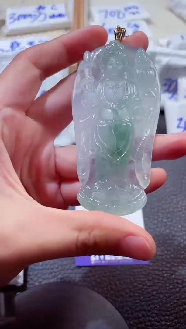 颈饰18K金镶嵌翡翠00006433虚空