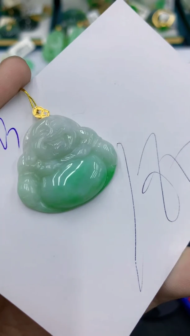 翡翠18K金镶嵌颈饰111111111111111