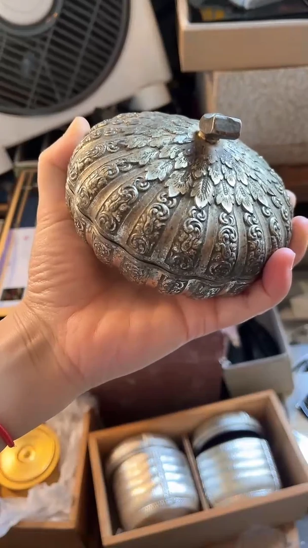8.香粉盒茶仓香盘锡器