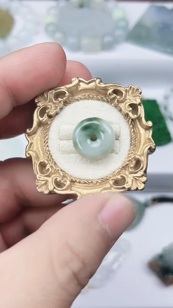 颈饰未镶嵌翡翠天然缅甸A货翡翠