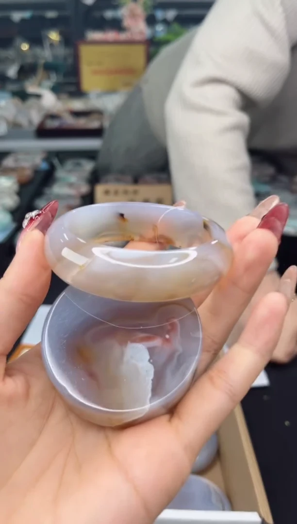 【闪购商品】石英质玉手镯未镶嵌54圈口（不退不换）3567133