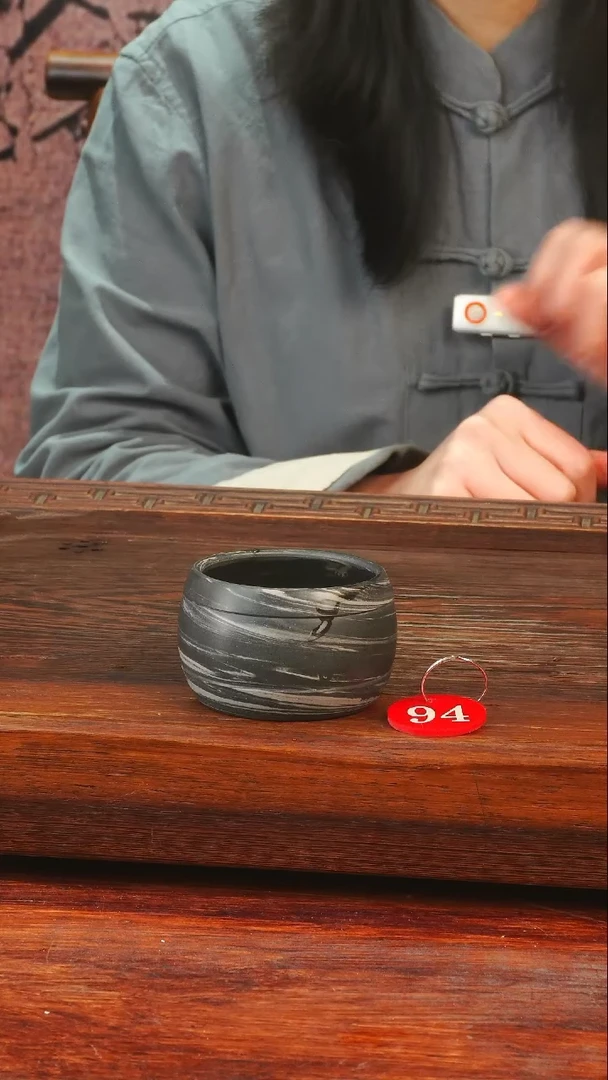 94号逢春紫陶全手工黑色搅泥石鼓杯160ml