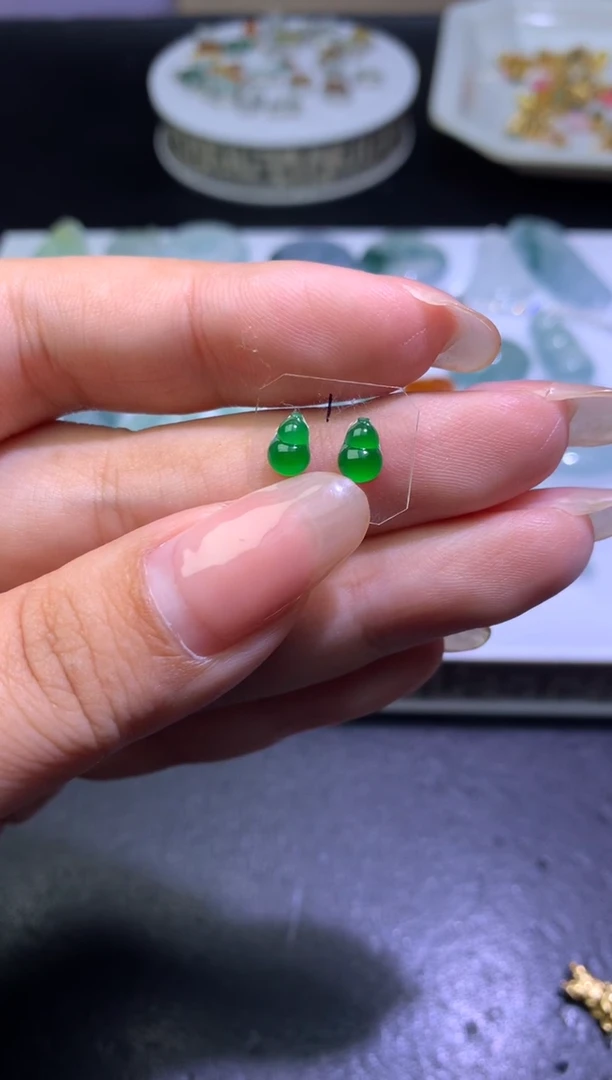 未镶嵌定制翡翠小****y毛货