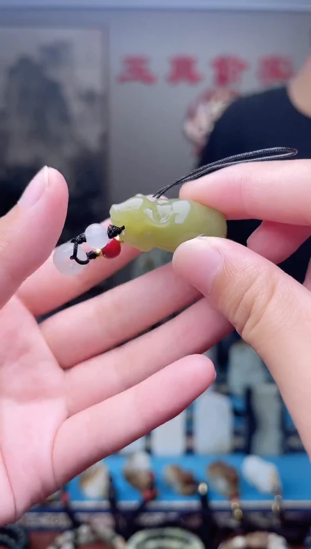 和田玉未镶嵌挂件1