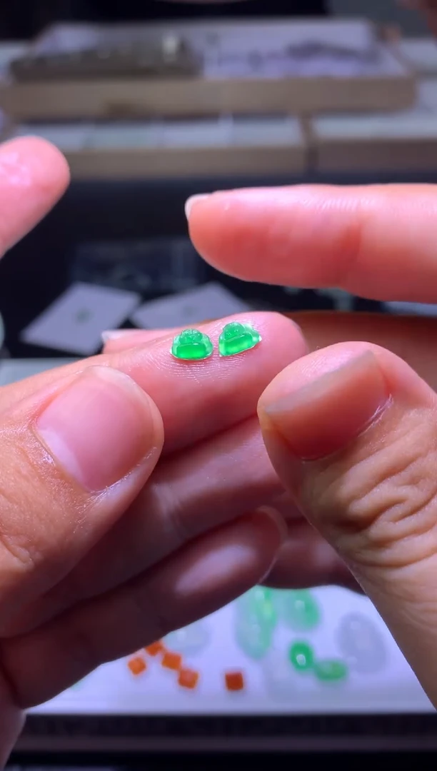 未镶嵌定制翡翠毛货