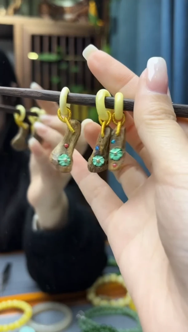 裸石蜜蜡未镶嵌蜜蜡跑环配饰GW多样性发其一