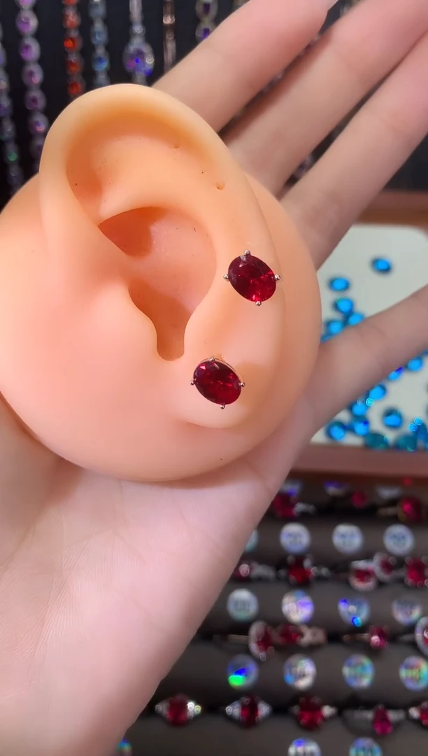 银S925镶嵌耳饰红宝石68几乎每个就