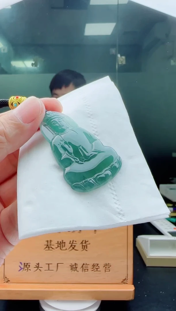 【闪购商品】翡翠颈饰未镶嵌素衣