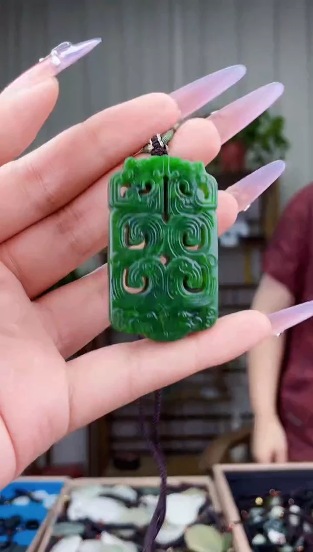 和田玉未镶嵌挂件拍一发一，多样性发货！