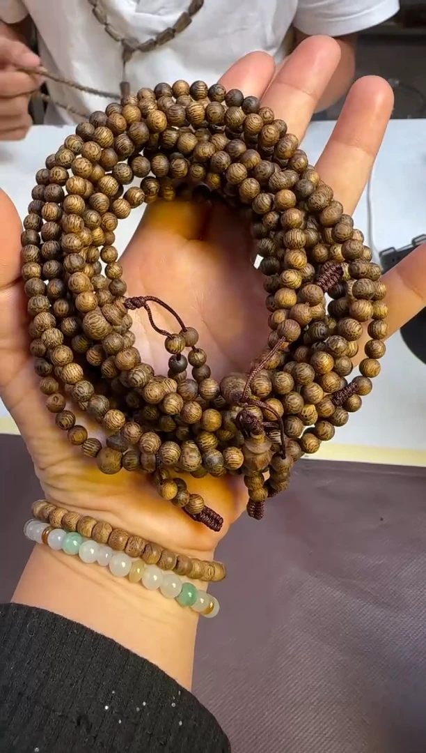 沉香手串沉水浮海南黎母山根部油直纹圆珠5mm138颗多样性发1