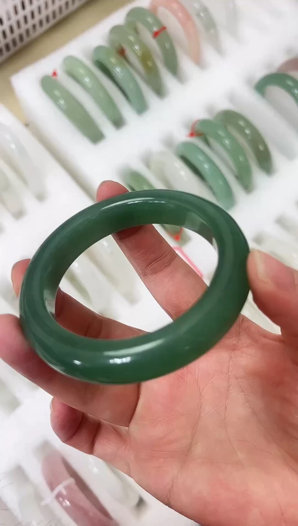 未镶嵌手镯石英质玉40-54