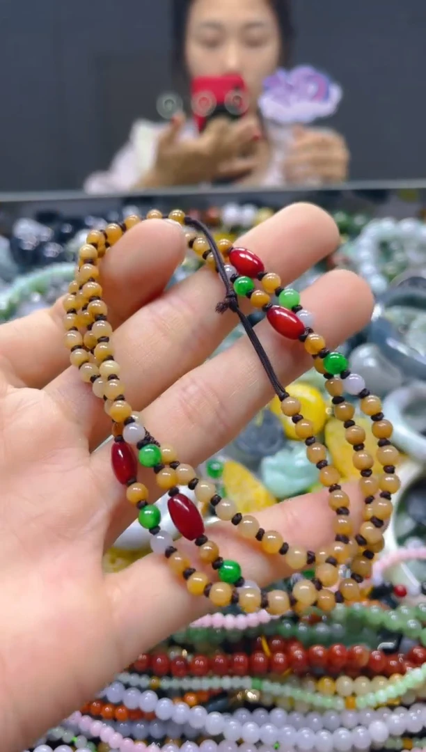 颈饰未镶嵌翡翠4MM/P/翡翠A货，一件也是批发价