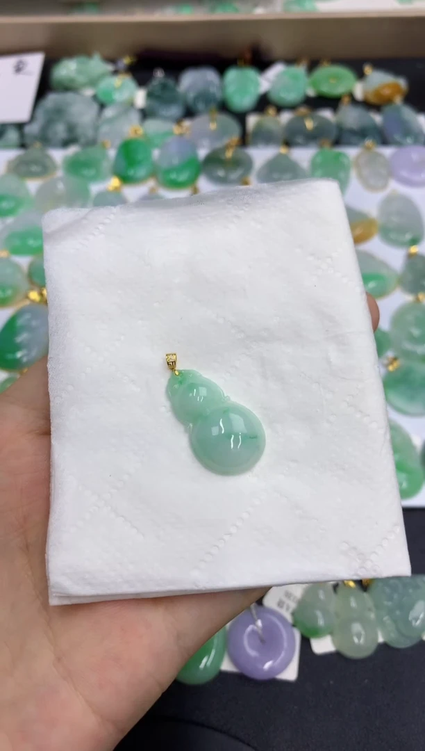 翡翠未镶嵌颈饰缅甸翡翠a货