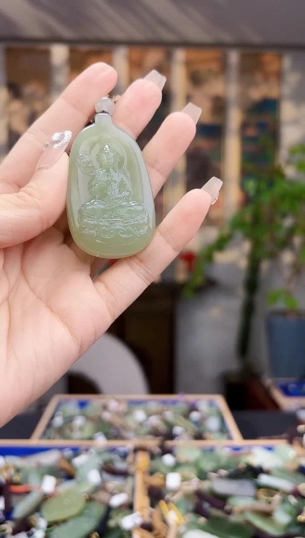 和田玉未镶嵌挂件拍一发一