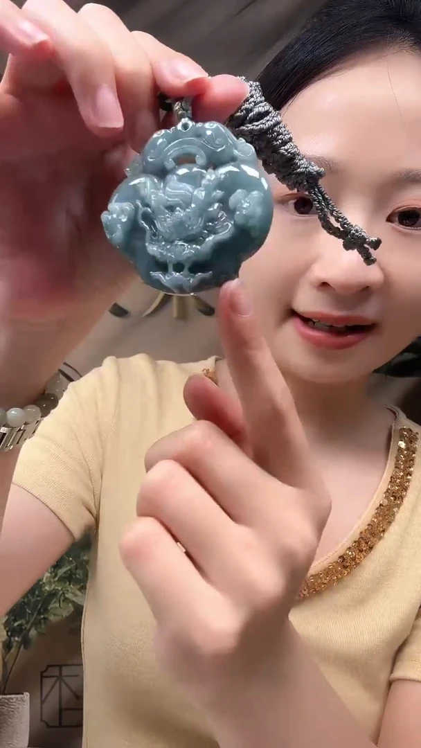 翡翠未镶嵌颈饰13龙牌