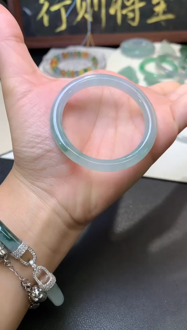 未镶嵌定制翡翠毛货