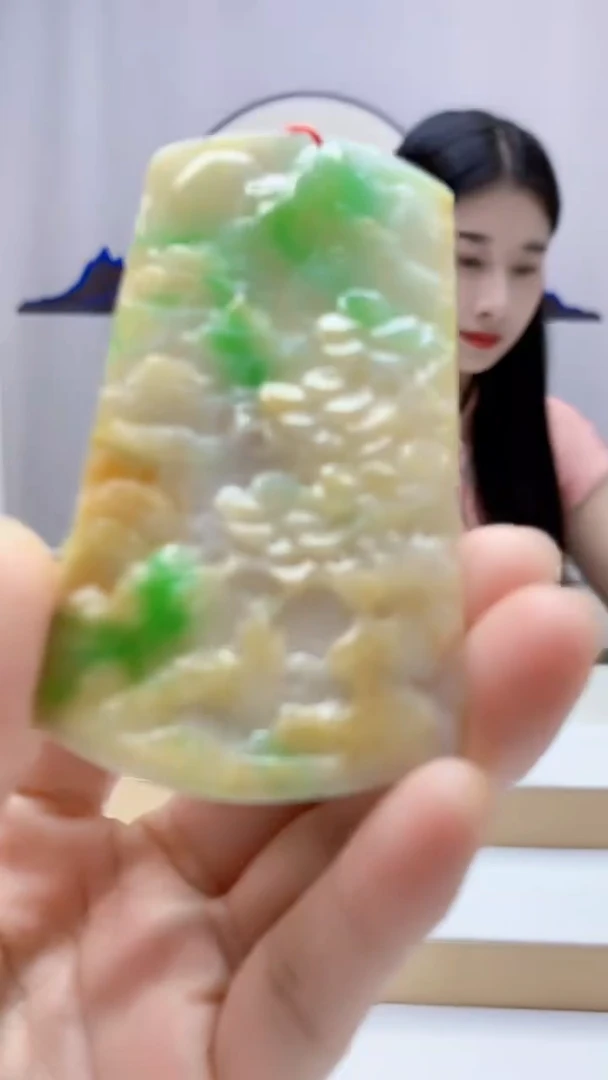 未镶嵌定制翡翠4812DD-毛货挂件赠珠链60