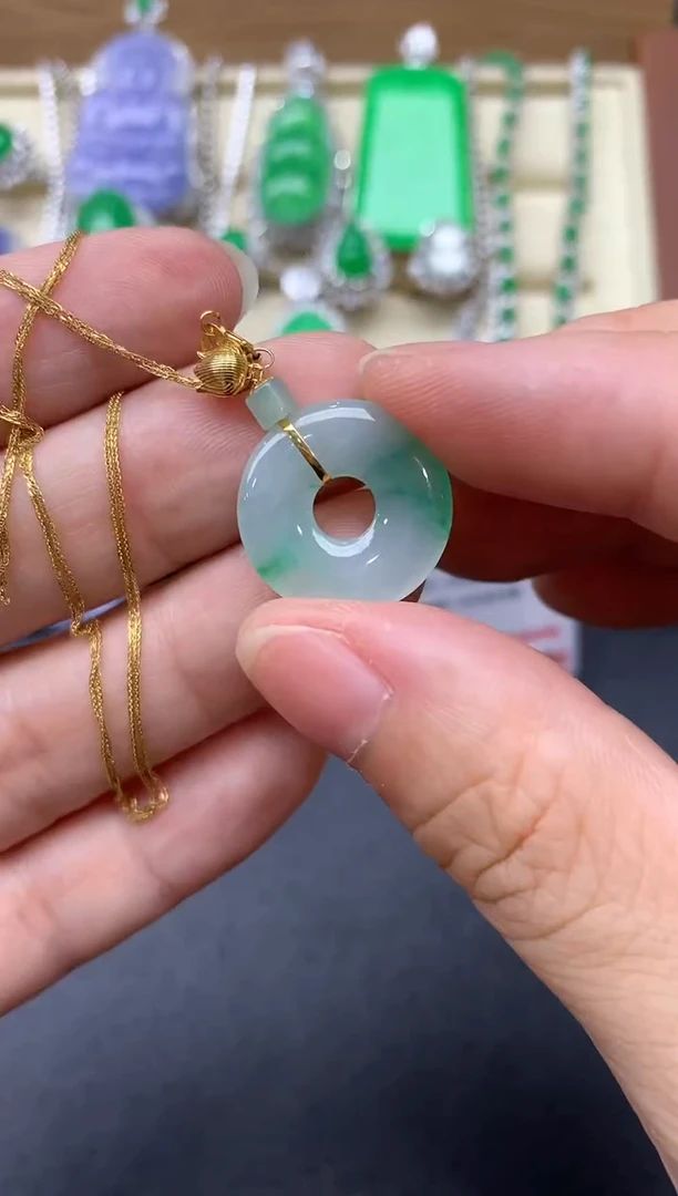 翡翠18K金镶嵌颈饰165-中国好珍宝