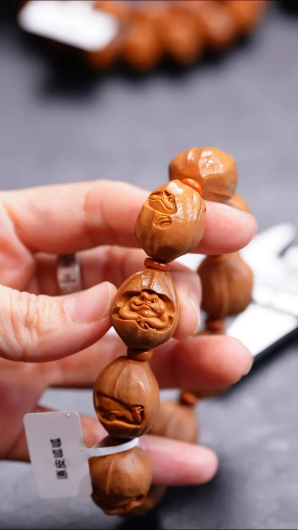 【闪购商品】橄榄核吊坠橄榄核