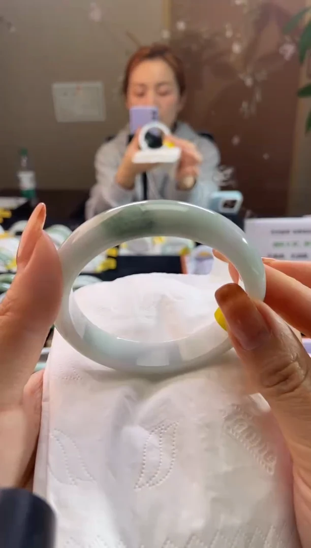 未镶嵌手镯翡翠57.3圈口t