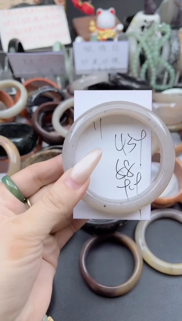 未镶嵌手镯石英质玉439