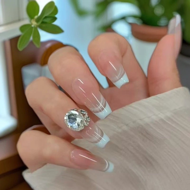 B3.1清透碎钻猫眼蓝色法式镶钻手工穿戴甲高颜值显白美甲法式显白