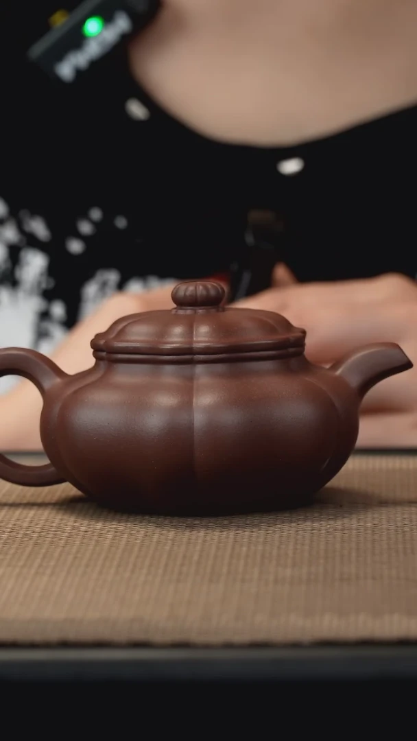 茶壶紫砂紫泥筋纹葵仿古160cc