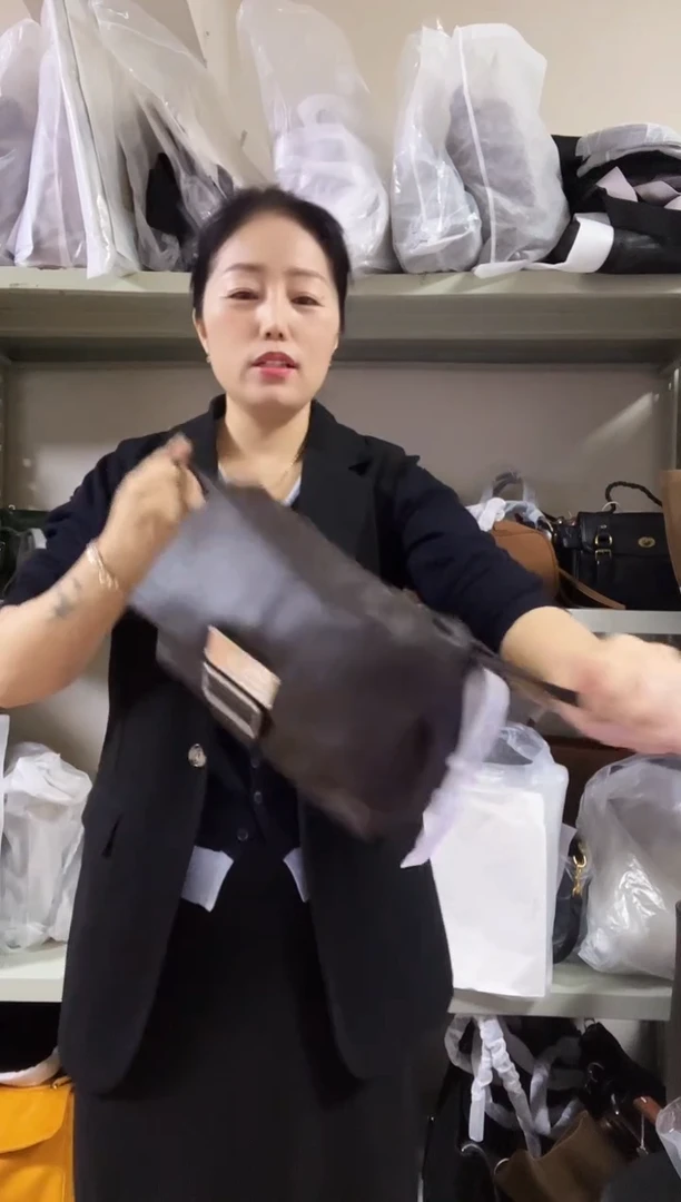 牛皮（革）高端订制时尚百搭女士挂件