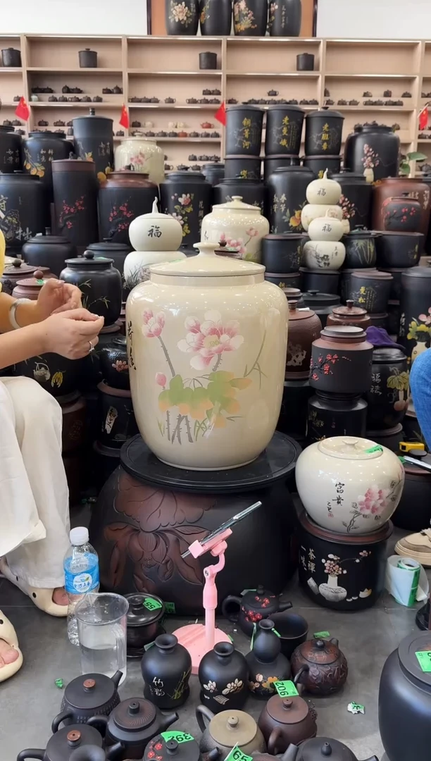 罐瑕疵 白泥四号水亮光茶缸 高44cm 685