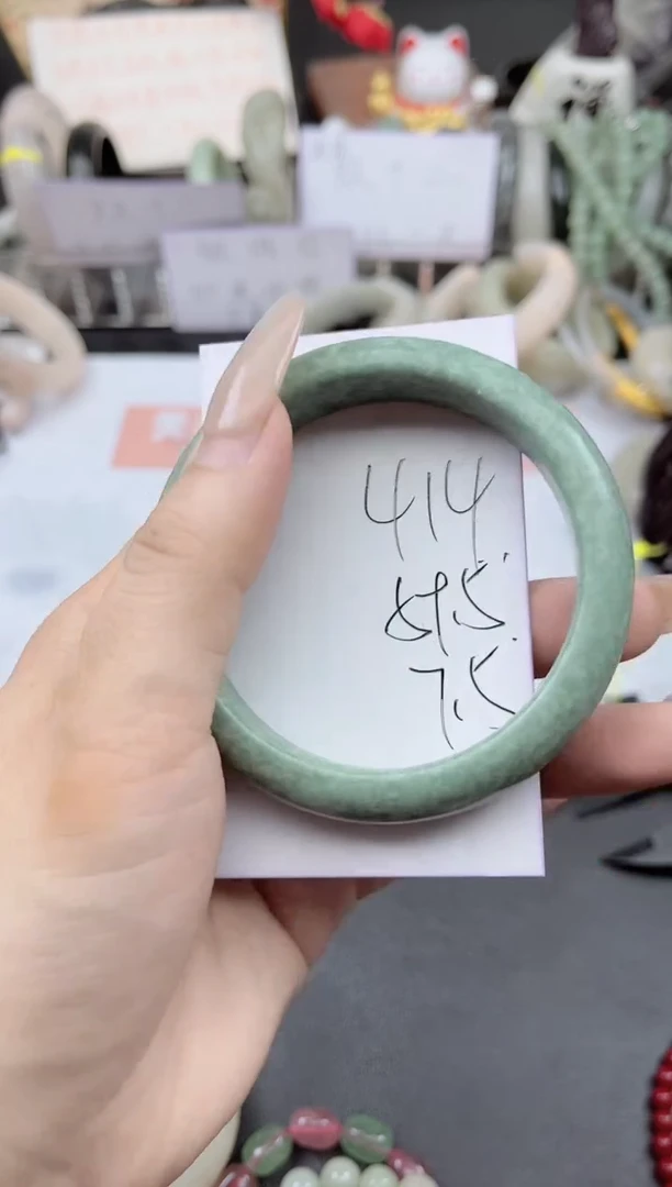 未镶嵌手镯石英质玉414