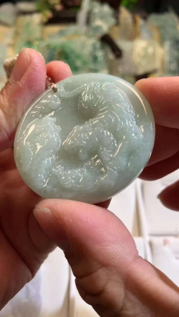 【闪购商品】翡翠颈饰未镶嵌03/09/182