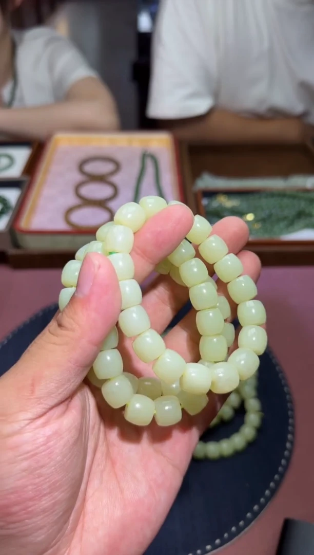 未镶嵌和田玉挂件【钰826】20 7023 多样性发其一