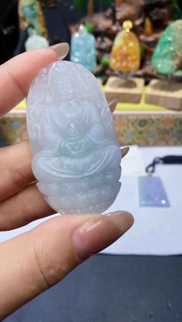 【闪购商品】翡翠颈饰未镶嵌翡翠A货