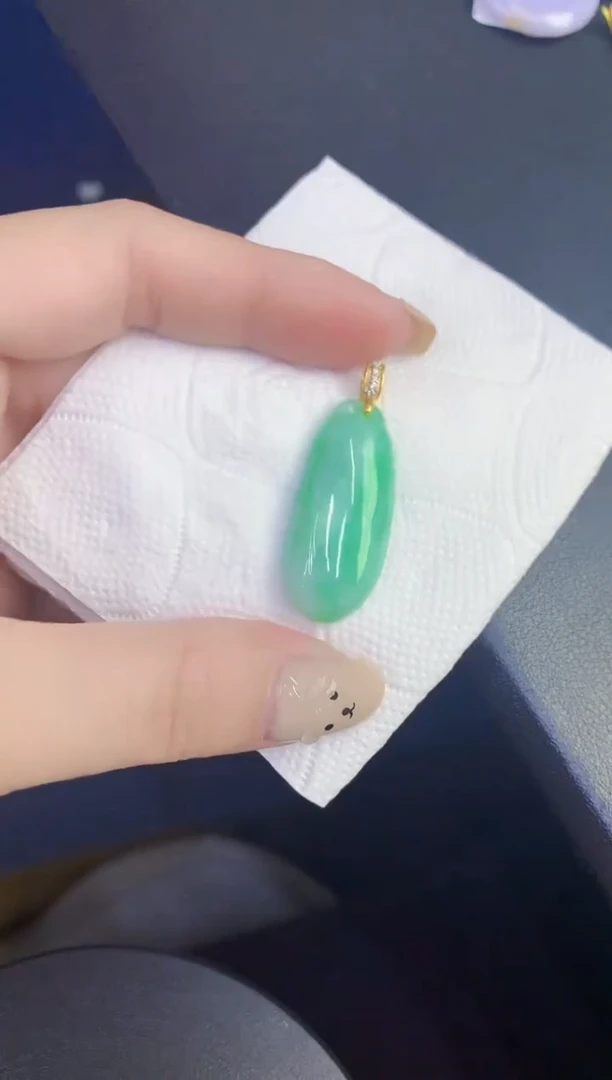 颈饰未镶嵌翡翠缅甸天然翡翠A货