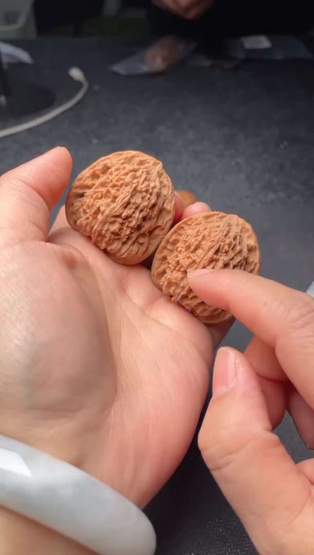 把件文玩核桃w39  南疆石 41尺