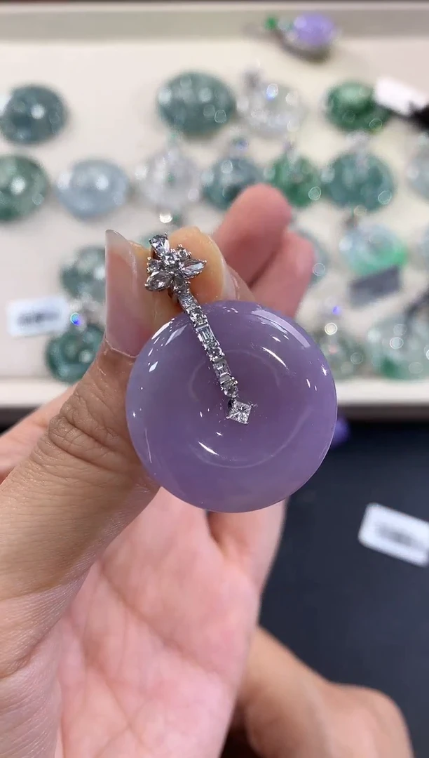 翡翠18K金镶嵌吊坠(不含链)B245 紫色有色差
