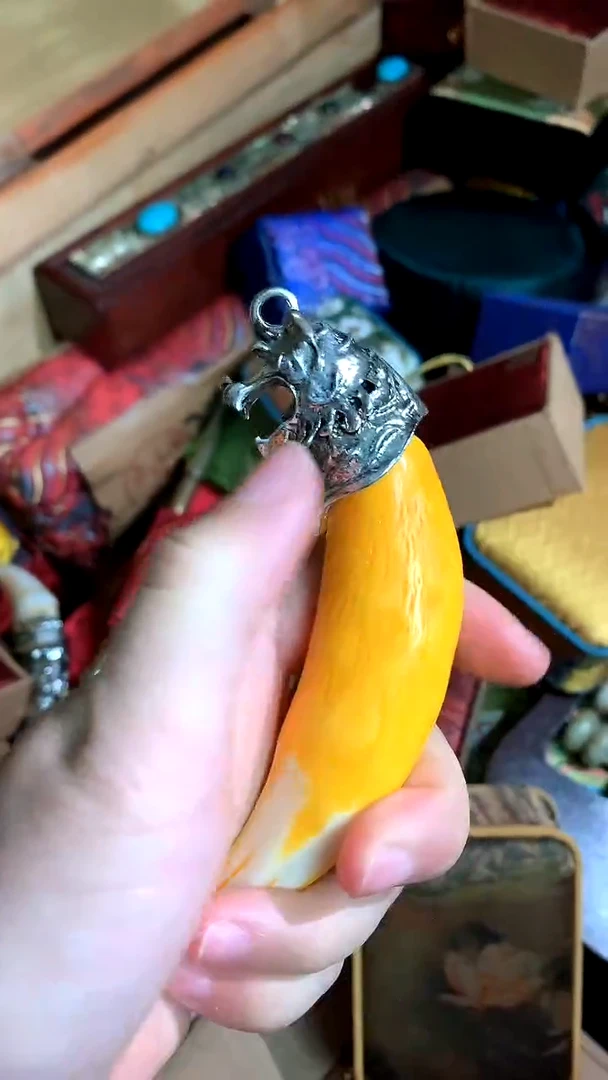 【闪购商品】牛骨把件德诚精品专属摆件