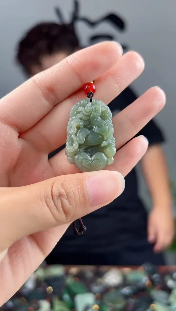 未镶嵌和田玉挂件拍一发一，多样性发货