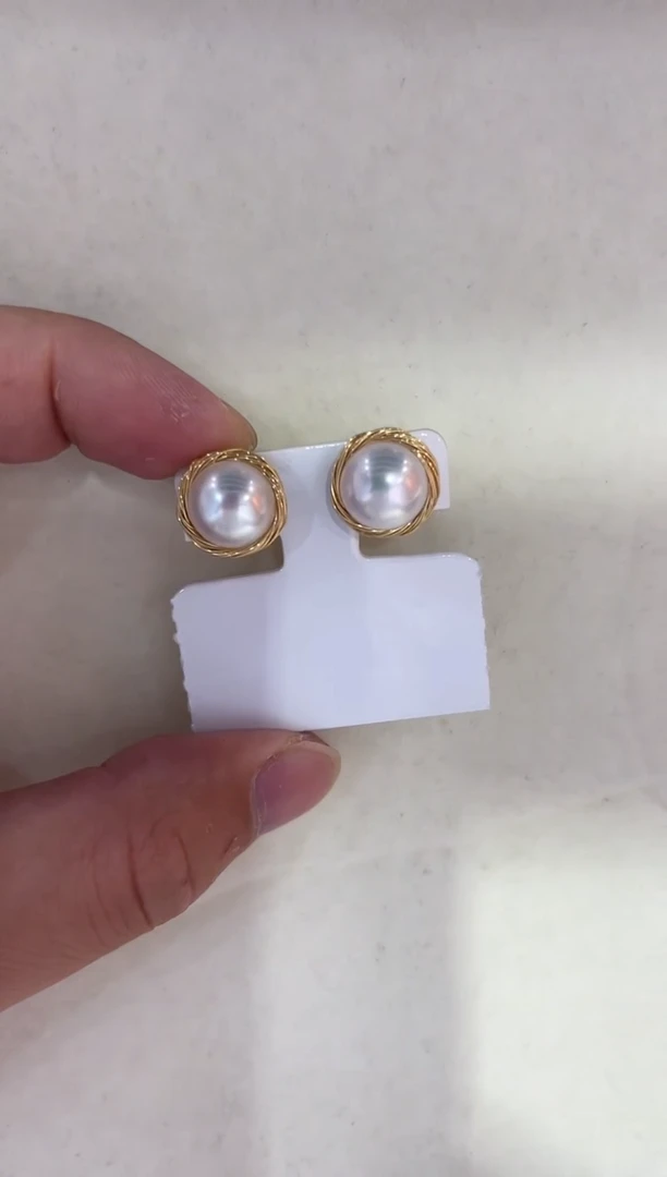 未镶嵌淡水珍珠耳饰非基地不带证书